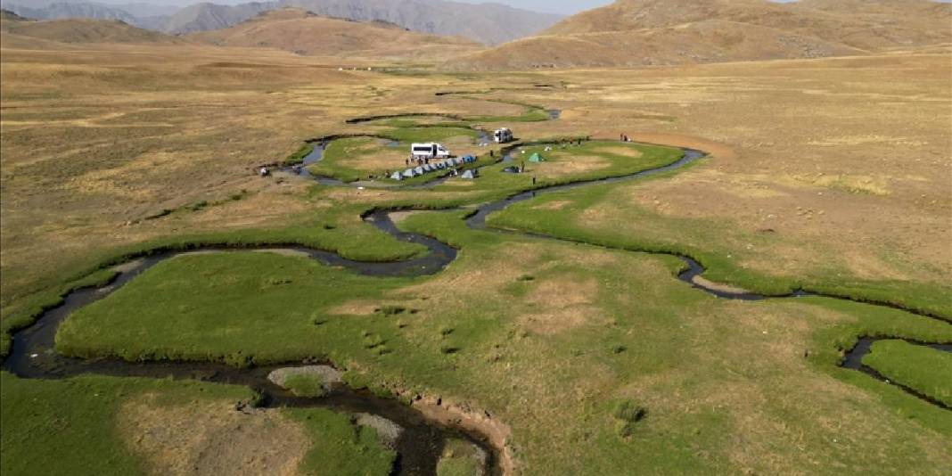 2600 rakımda doğa keyfi! Havası serin, görüntüsü mest edici: Burası ziyaretçi akınına uğruyor! 1